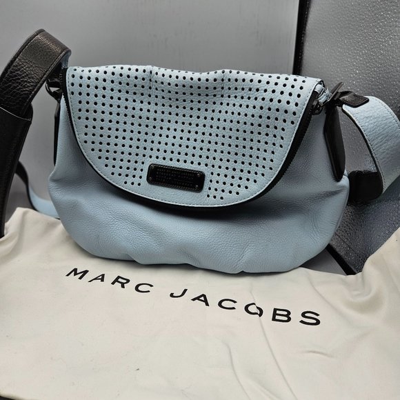 Marc Jacobs Bag Perf Q Natasha Unisex Crossbody Faded  Baby Blue Leather - Picture 1 of 4